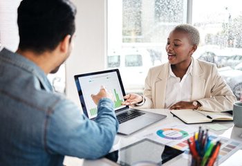 Inovação na Experiência do Cliente: Como criar uma jornada encantadora em um mundo digital